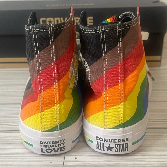 ✨Converse✨ Pride Theme Hightop - Picture 14 of 14